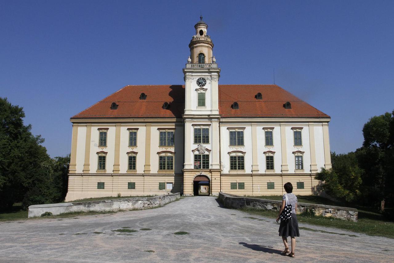 Valpovo: Dvorac Prandau Norman