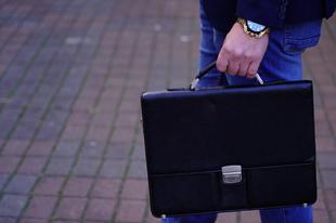 Vlada donosi novi zakon u rujnu: Uvodi se 13-satno radno vrijeme i četverodnevni radni tjedan