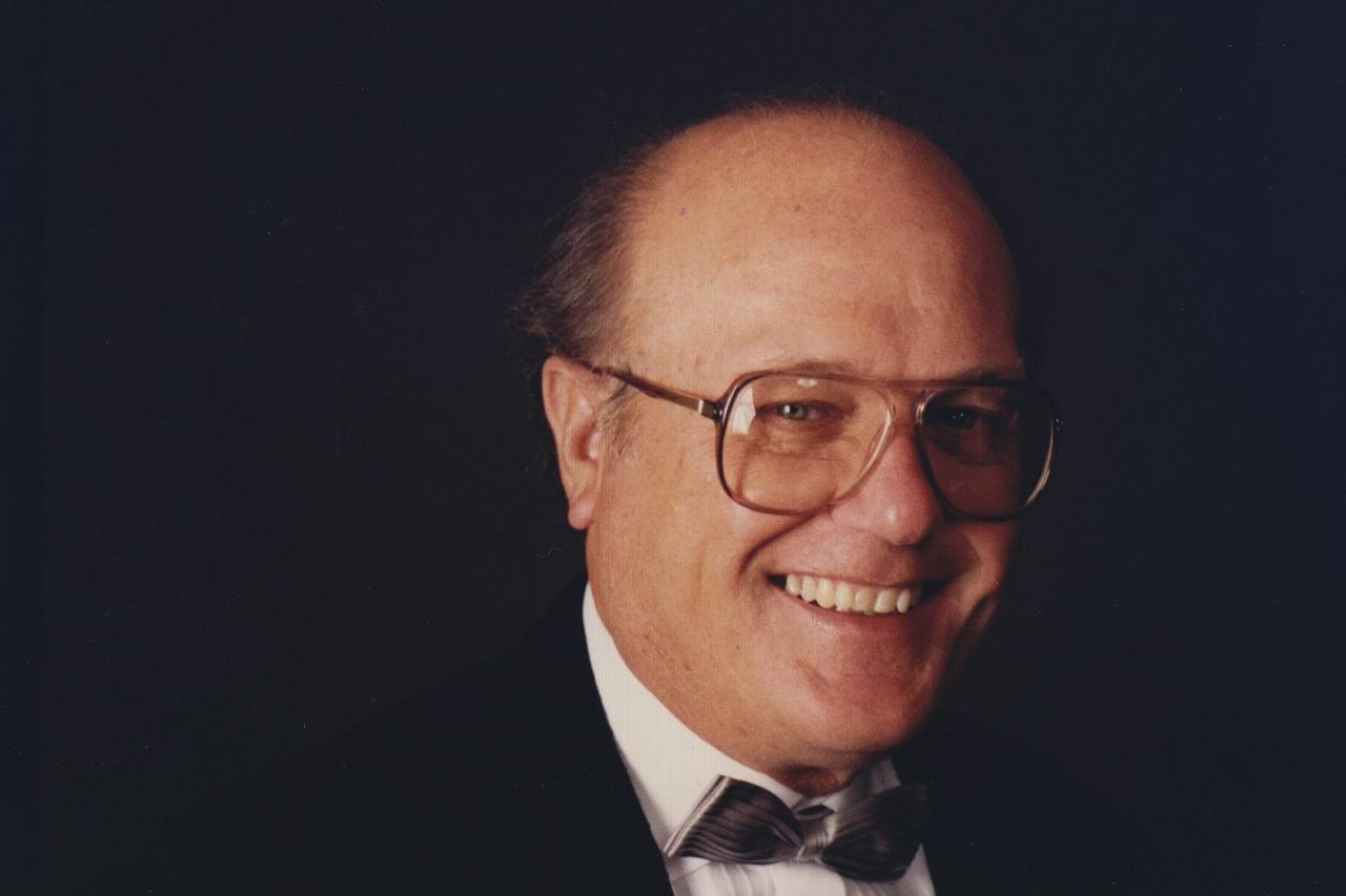 Dušan Bezić