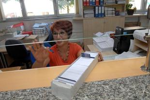 Zbog novih iskaznica nastali problemi u zdravstvu, tisuće ih nije preuzelo na vrijeme, oglasio se i HZZO